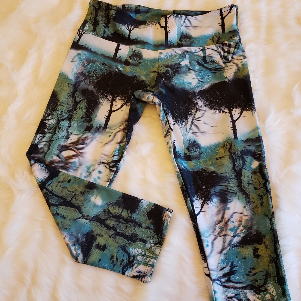 Onzie capri legging